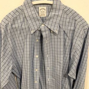 Brooks brothers large long sleeve blue striped shirt